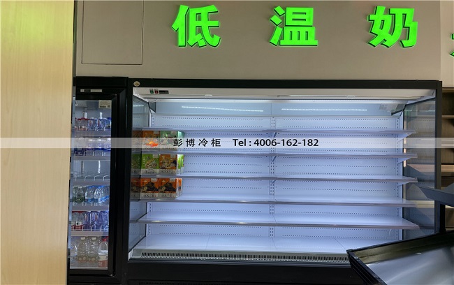 深圳市光明区光明白花路 鹏城红生活超市 低温奶柜
